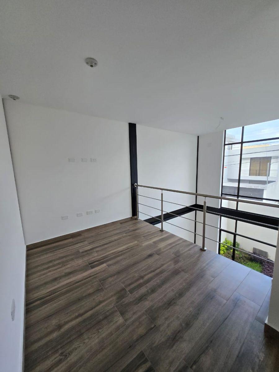 Se Vende Linda Casa a Estrenar de Dos Pisos en El Valle de Los Chillos — imagen 4