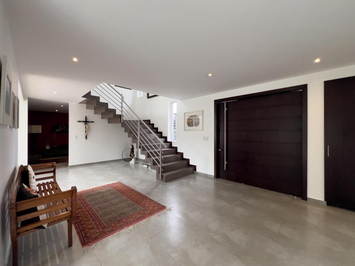 Casa de Venta Ubicada en El Sector de La Viña, Conjunto Exclusivo, Buen Jardín — imagen 3