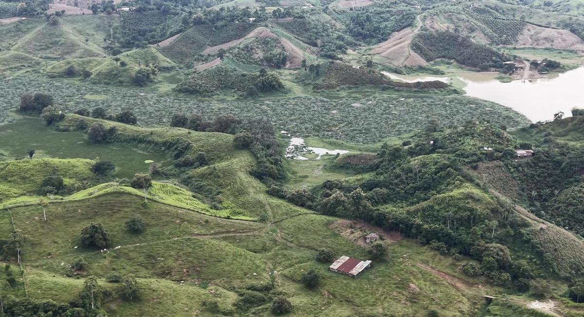 Terreno en Manabí, El Carmen Parroquia Santa Maria. La Bramadora Hacienda Bombom. Manabí — imagen 5