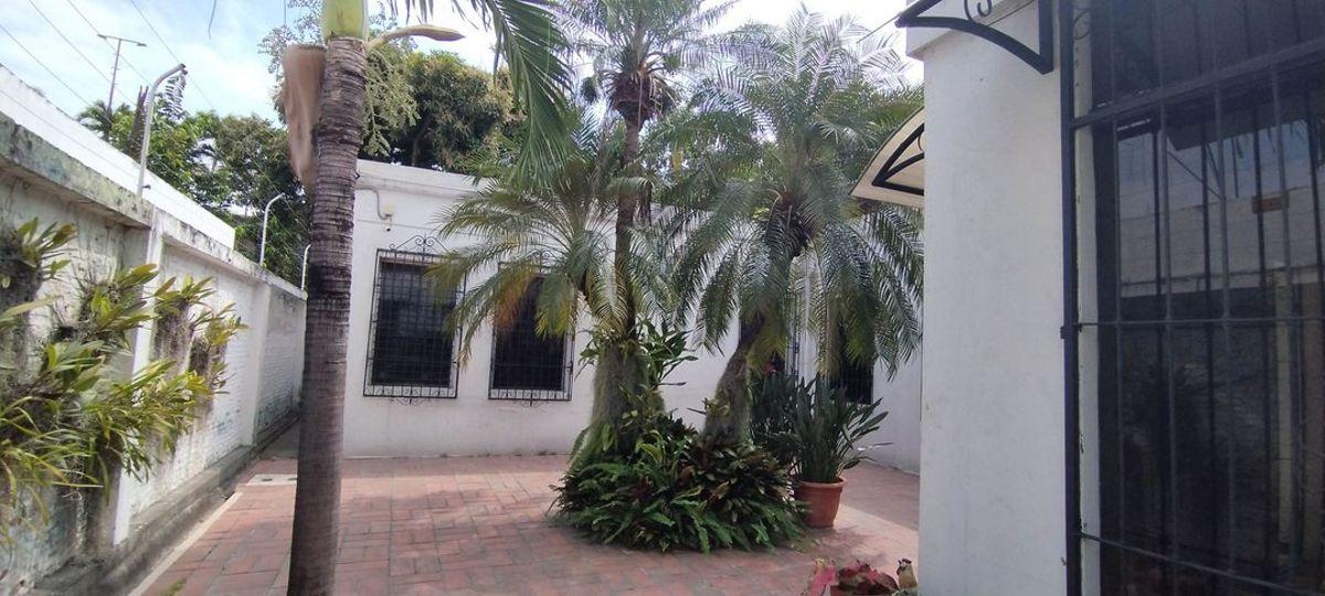Venta de Casa en Los Ceibos en Calle Primera A. Blum, Guayas — imagen 5