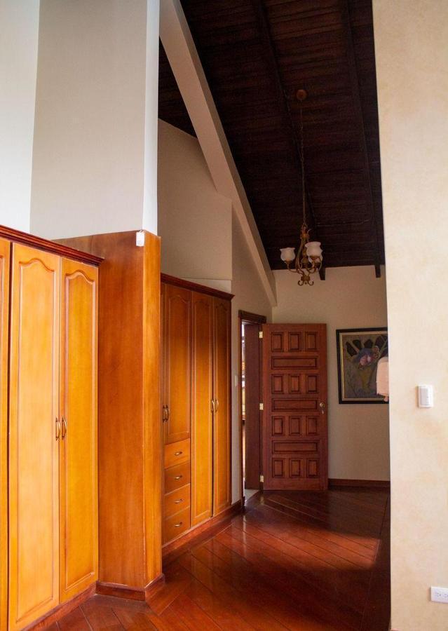 Lujosa Casa en Venta San Rafael Amoblada — imagen 3
