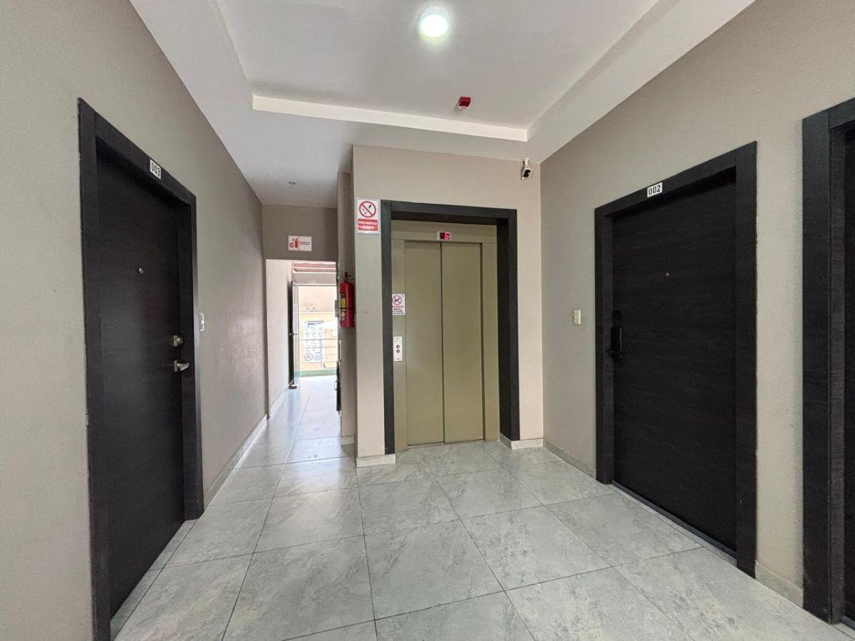 Departamento en Venta Urbanizacion San Sebastian - Lcorrea, Guayas — imagen 3