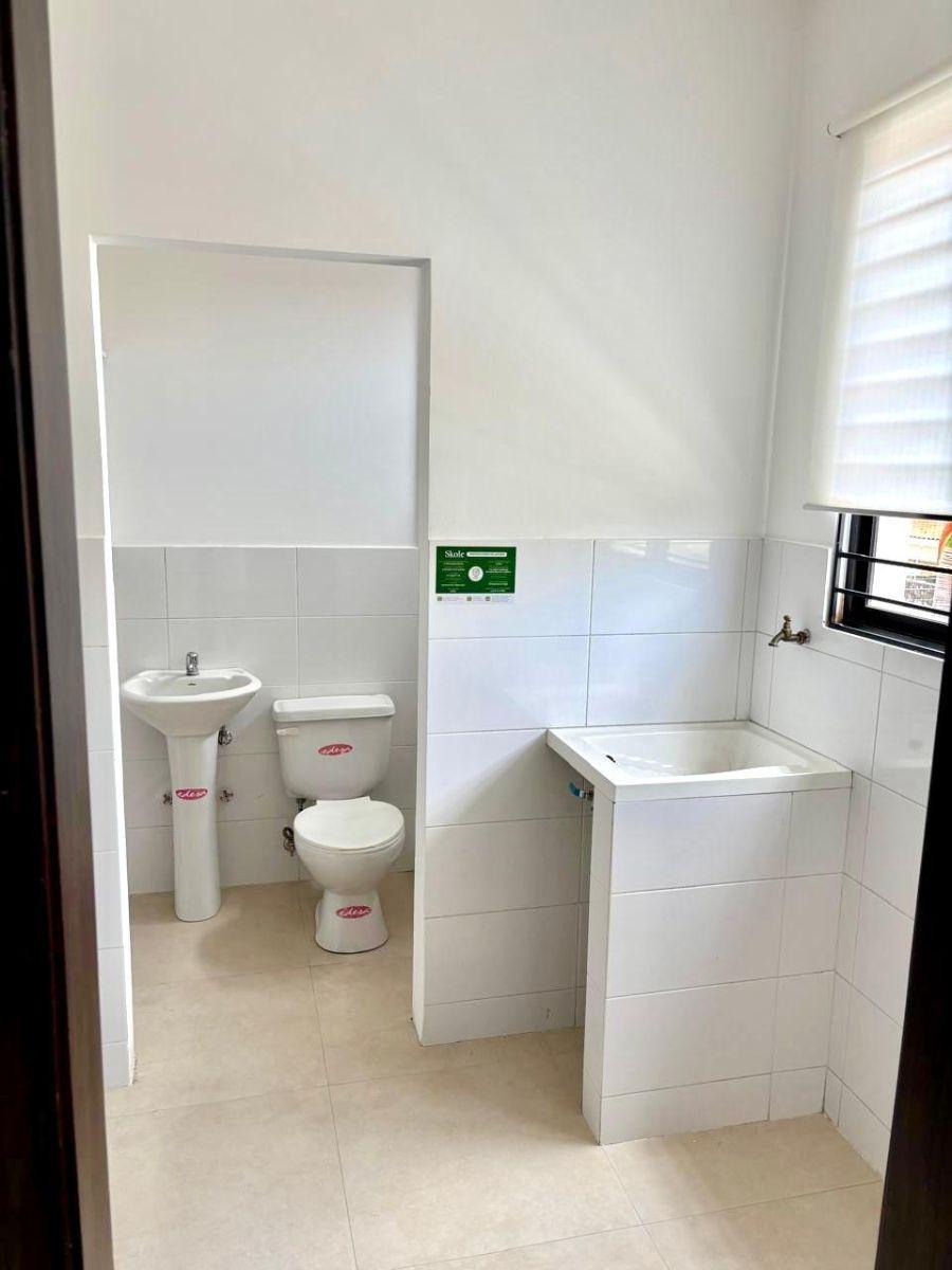 Samborondón. Vendo Departamento Nuevo, 3 Habitaciones Cada Una con Baño, Guayas — imagen 4