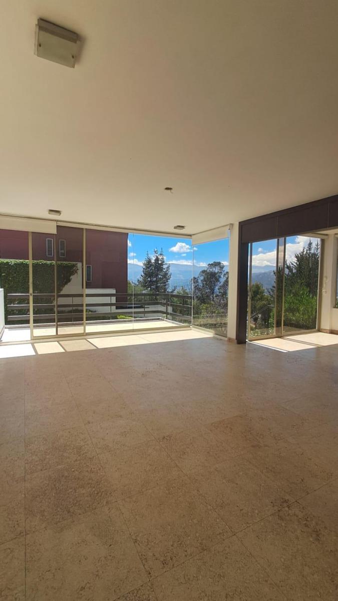 Venta Casa Miravalle Cumbayá Apta Para Embajadas, Residencia de Empresas — imagen 3