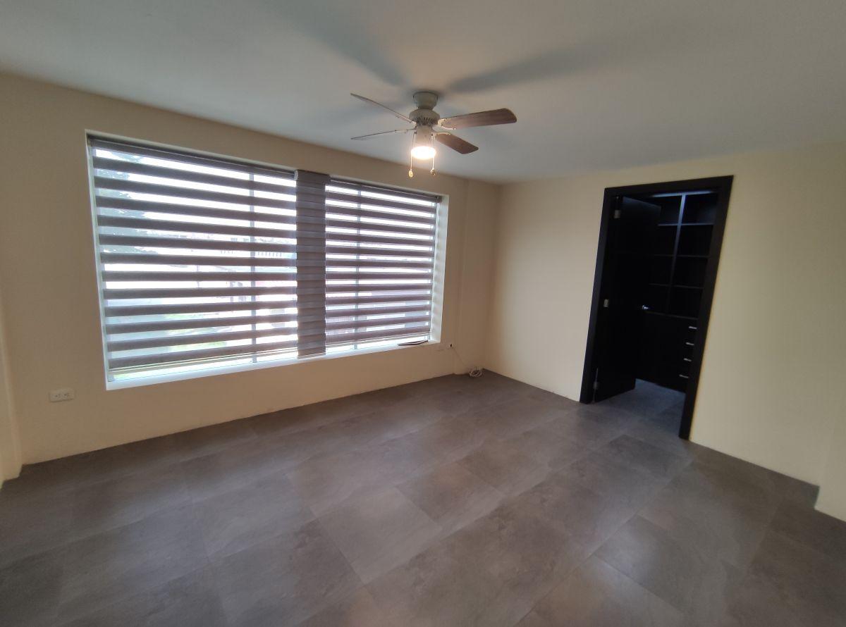 Casa con 516 m² Terreno, 3 Dorm. en Venta en Llano Chico — imagen 4