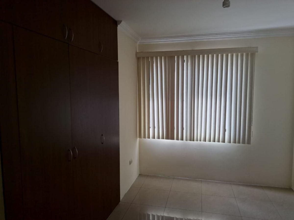 Bosques de La Costa, Venta o Renta de Linda Casa 4 Dorm. con Aires y Cortinas, Guayas — imagen 4