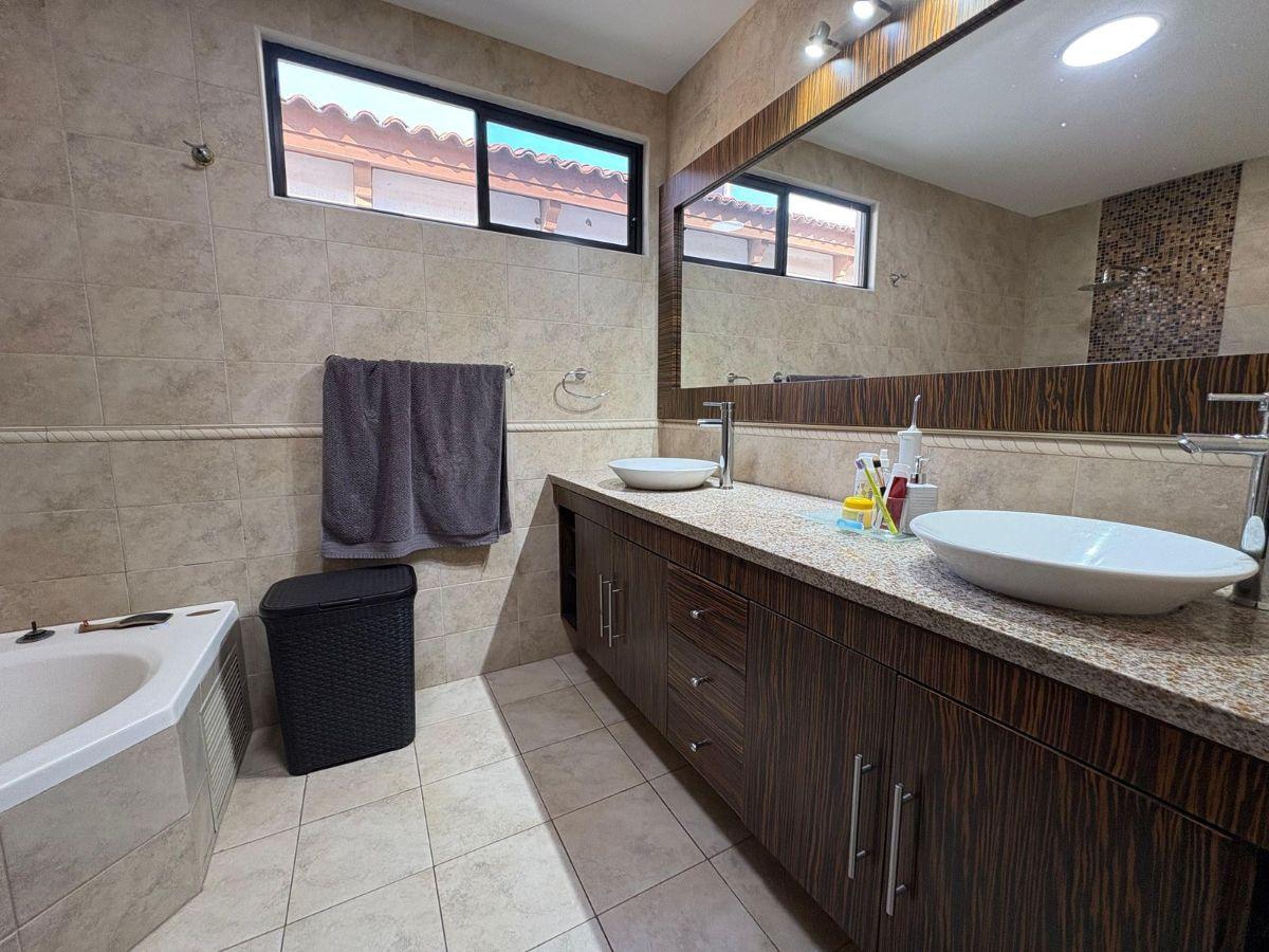 Vendo Casa en Urb. Terra Nostra, Via a La Costa, Guayas — imagen 5