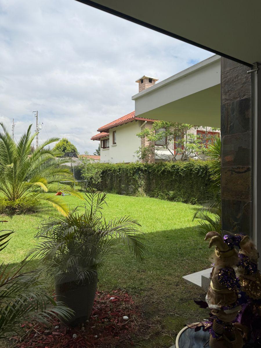 Venta Casa Amplia con Vista en Lumbisi — imagen 3