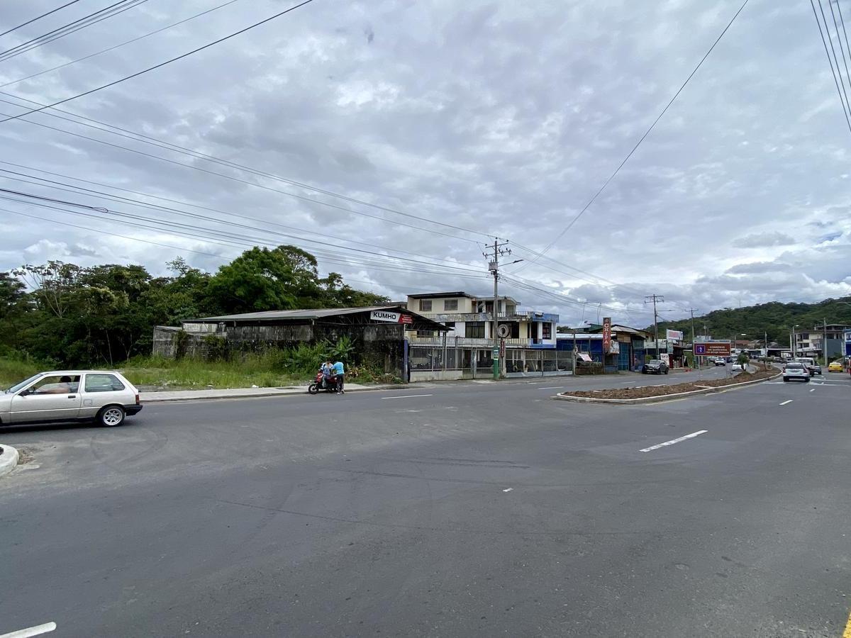 Vendo Terreno de 12.000 m² en El Puyo (Detrás del Banco Pichincha), Pastaza — imagen 4