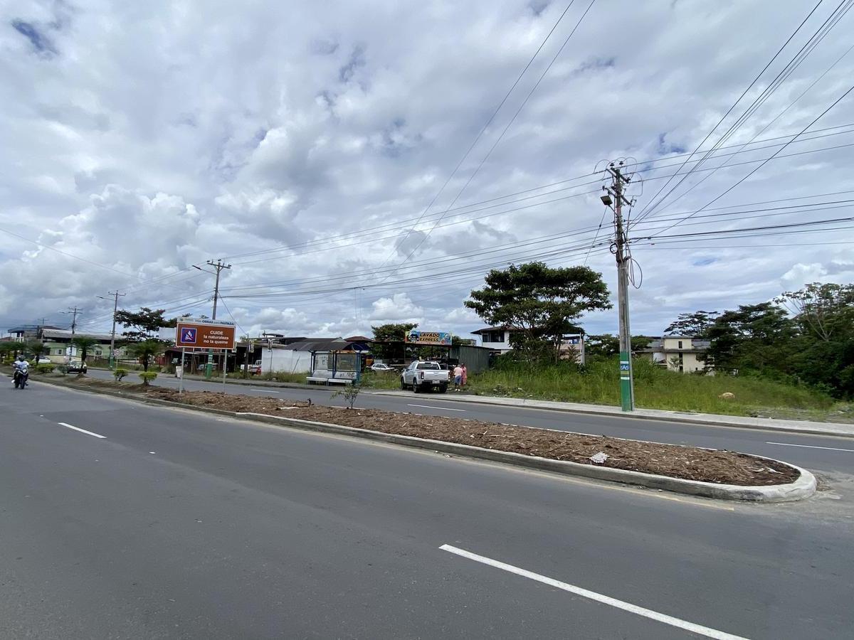 Vendo Terreno de 12.000 m² en El Puyo (Detrás del Banco Pichincha), Pastaza — imagen 3