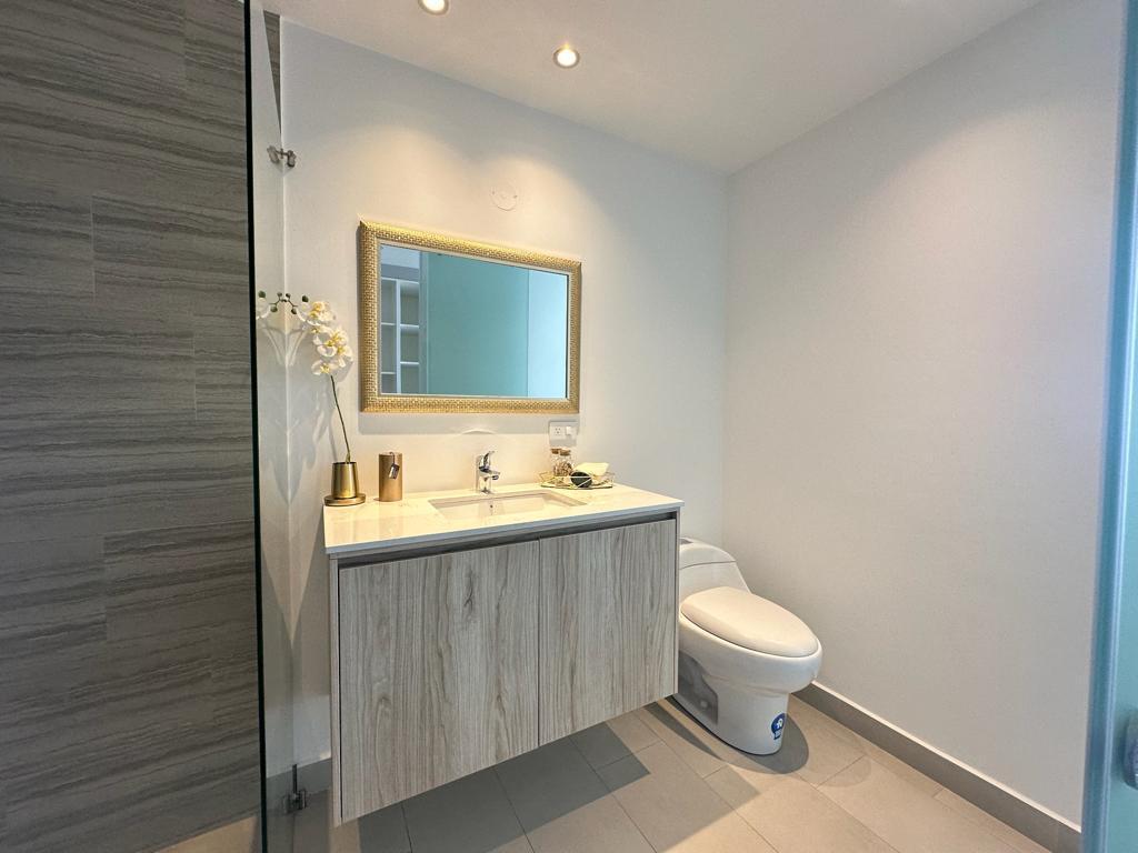 En Venta Dep 2 Dorm Estrenar Edf de Lujo, Monteserrin Cerca Av Eloy Alfaro — imagen 4