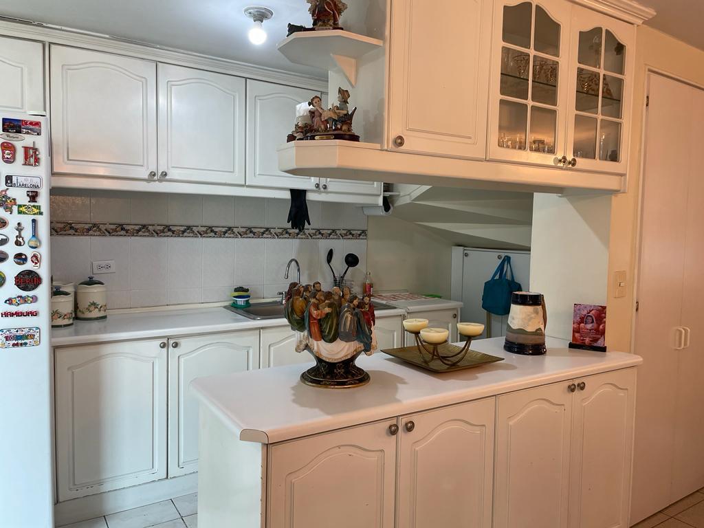 En Venta, Linda Casa,4 Dorm. Jardines de Carcelen, Norte de Quito — imagen 4