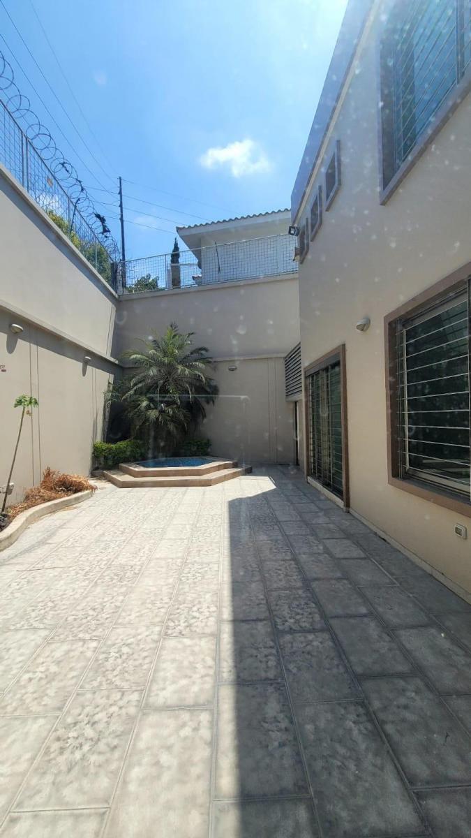 Casa con 4 Habitaciones en Venta, 334 m² Terreno, Los Ceibos - Mae. Recalde, Guayas — imagen 3