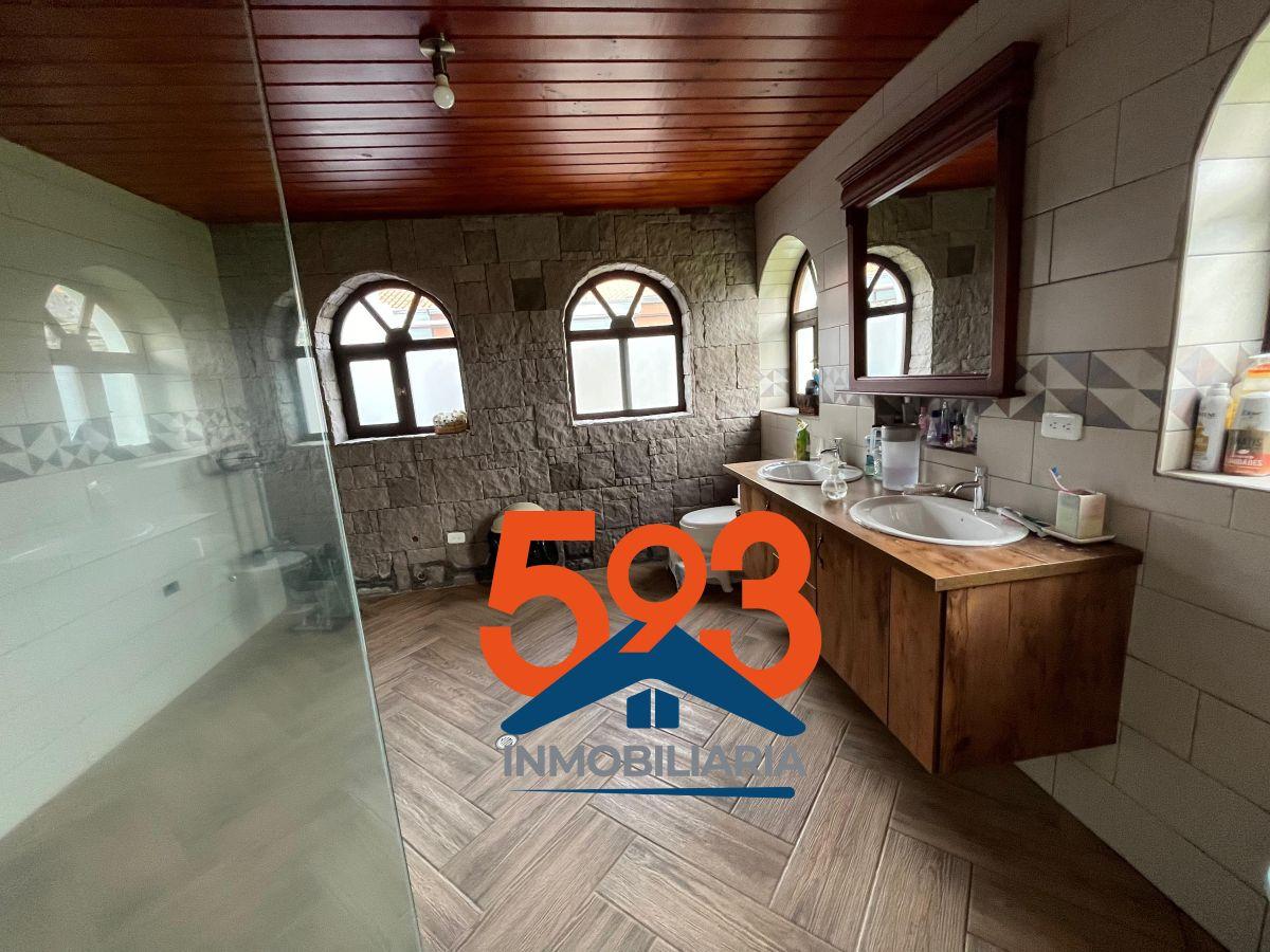 Casa con 1100 m² de Terreno y 5 Habitaciones en Venta en Norte de Latacunga, Cotopaxi — imagen 5