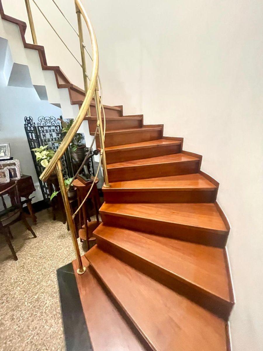 Vendo Penthouse Vista Al Río Daule Edificio Malecón Entre Ríos Dos Pisos Pisos con Ascensor. Guayas — imagen 3