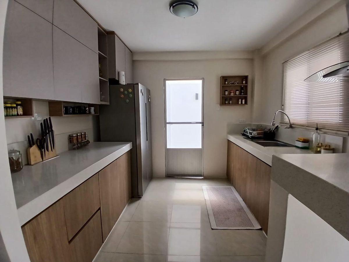 Venta Casa Metropolis II L. Bermeo, Guayas — imagen 3