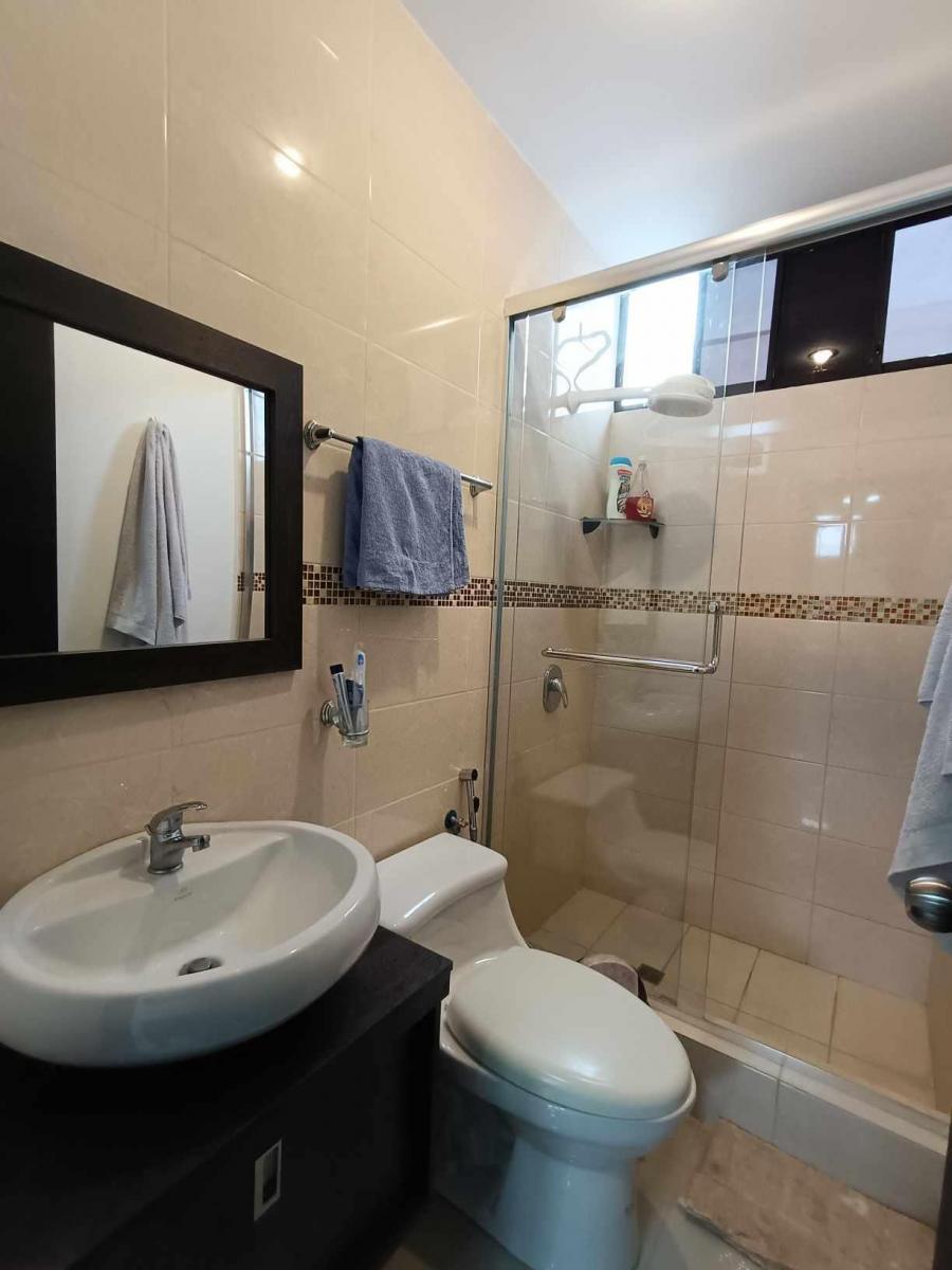 Vendo Departamento Cercano Al Mar en Chipipe, Salinas — imagen 5