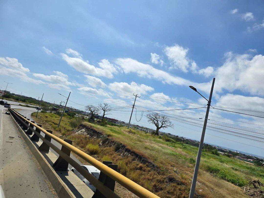 Terreno de Venta en Manta Via Circunvalacion Gj/z, Manabí — imagen 4