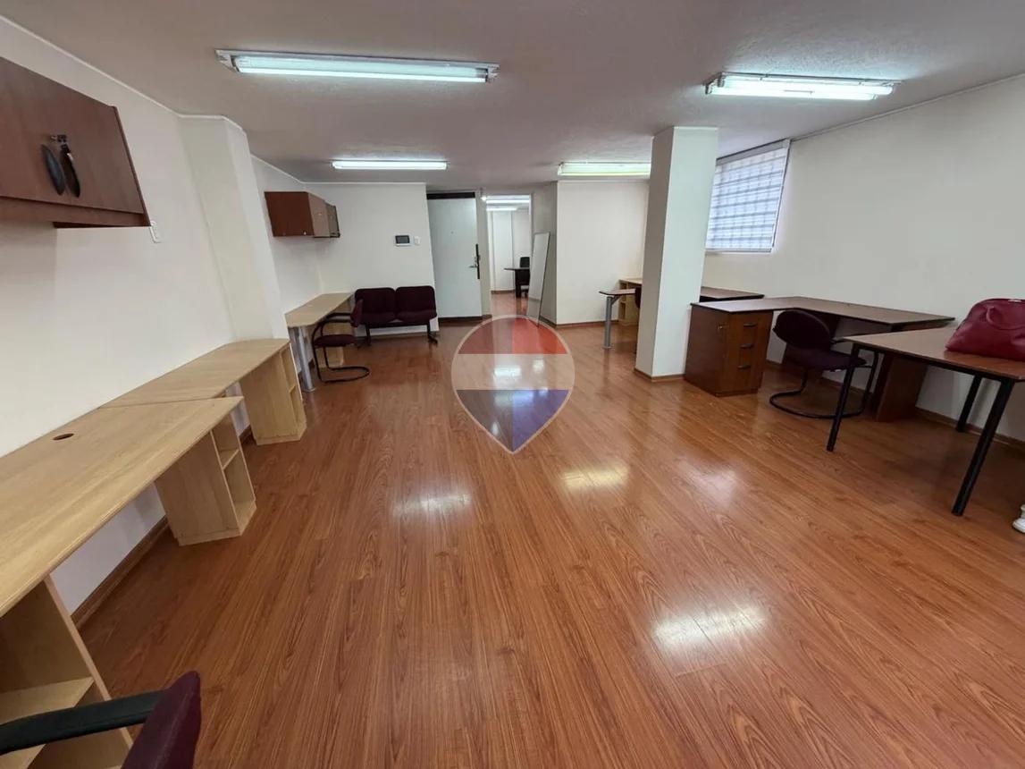 Oficina de Venta Remodelada en La Juan León Mera — imagen 5
