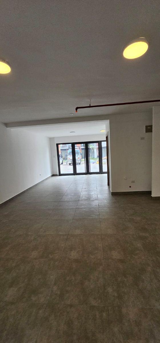 Invierte en Almax Center, El Nuevo Punto Comercial de Samborondón, Guayas — imagen 5