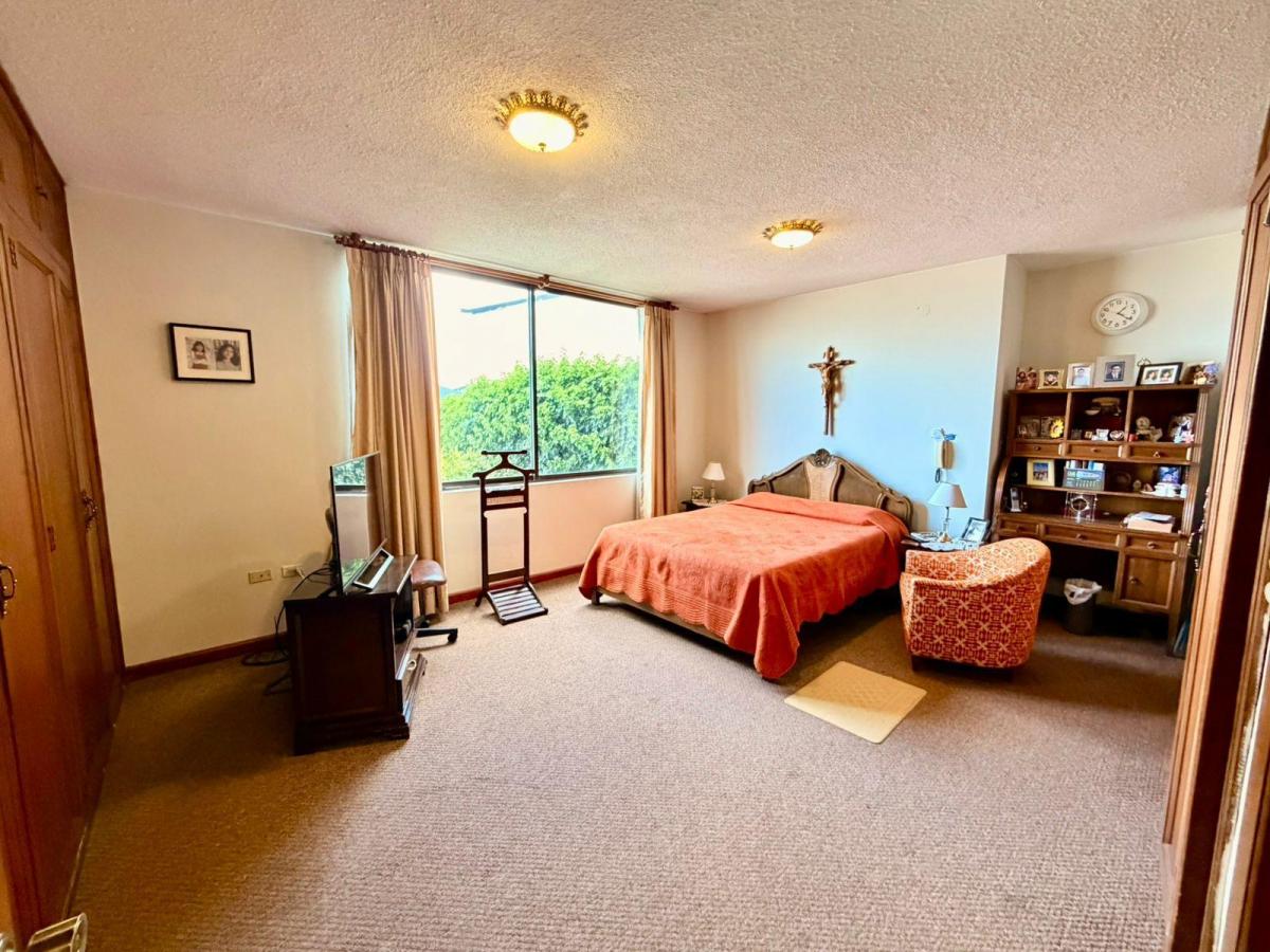 Vendo Casa con Terreno Urb. Miravalle 719 m² - Cumabaya — imagen 3