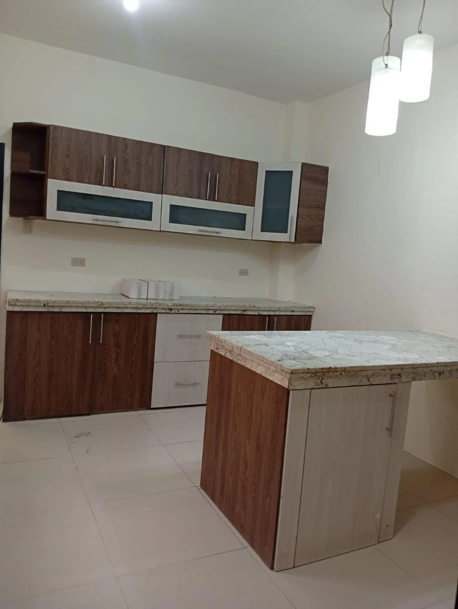 Casa en Venta Ciudad Celeste 4 Dorm., Piscina, Guayas — imagen 3