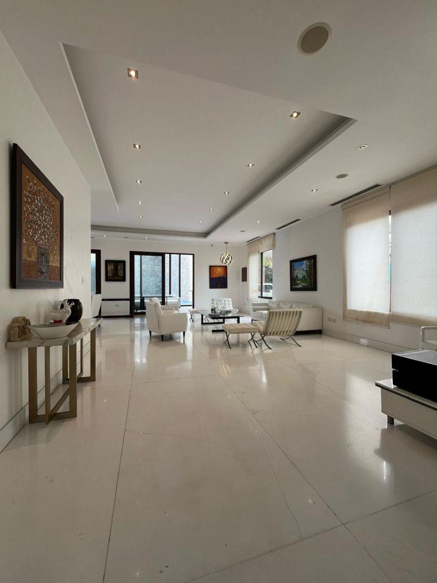 Se Vende Casa con 1000 m² de Terreno y 4 Recámaras en Venta en Samborondón Mocoli Golf N. H, Guayas — imagen 3