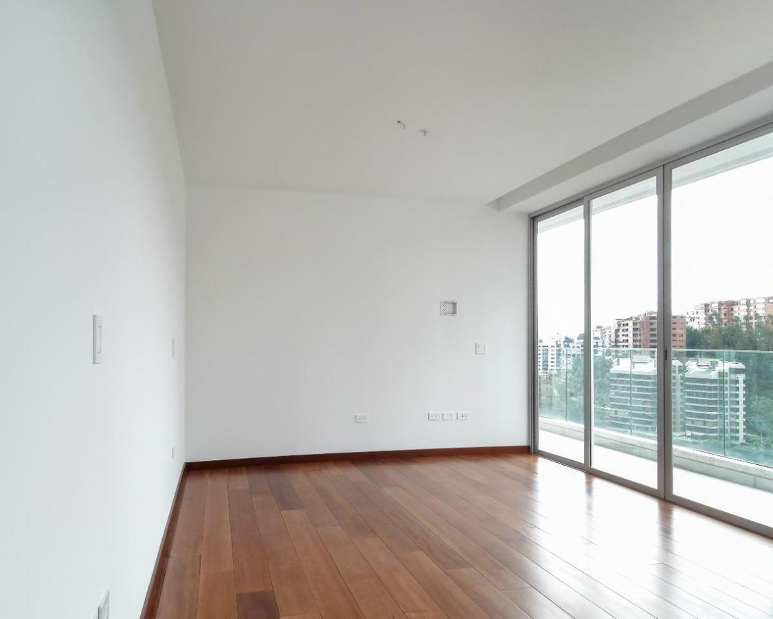 Sector González Suárez, en Venta Departamento, 3 Dorm.. Provincia de Pichincha — imagen 4