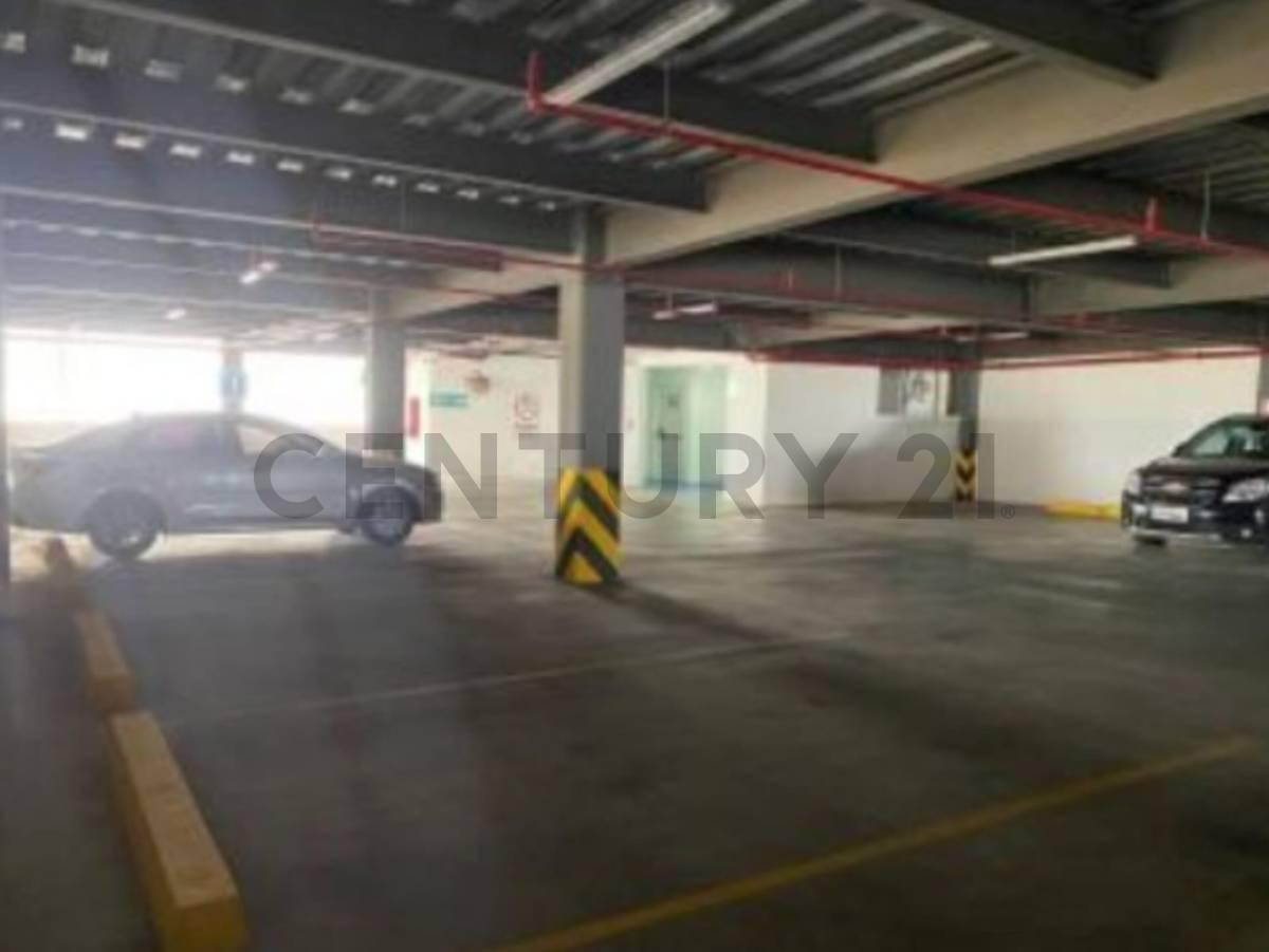 Venta de Parqueo en Centro Empresarial, Edificio Las Camaras, Alee, Guayas — imagen 3