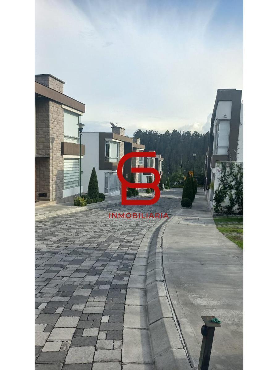 Vendo Casa 3 Dorm. en Conj. a 7 Minutos Udla Park - Nayon — imagen 5