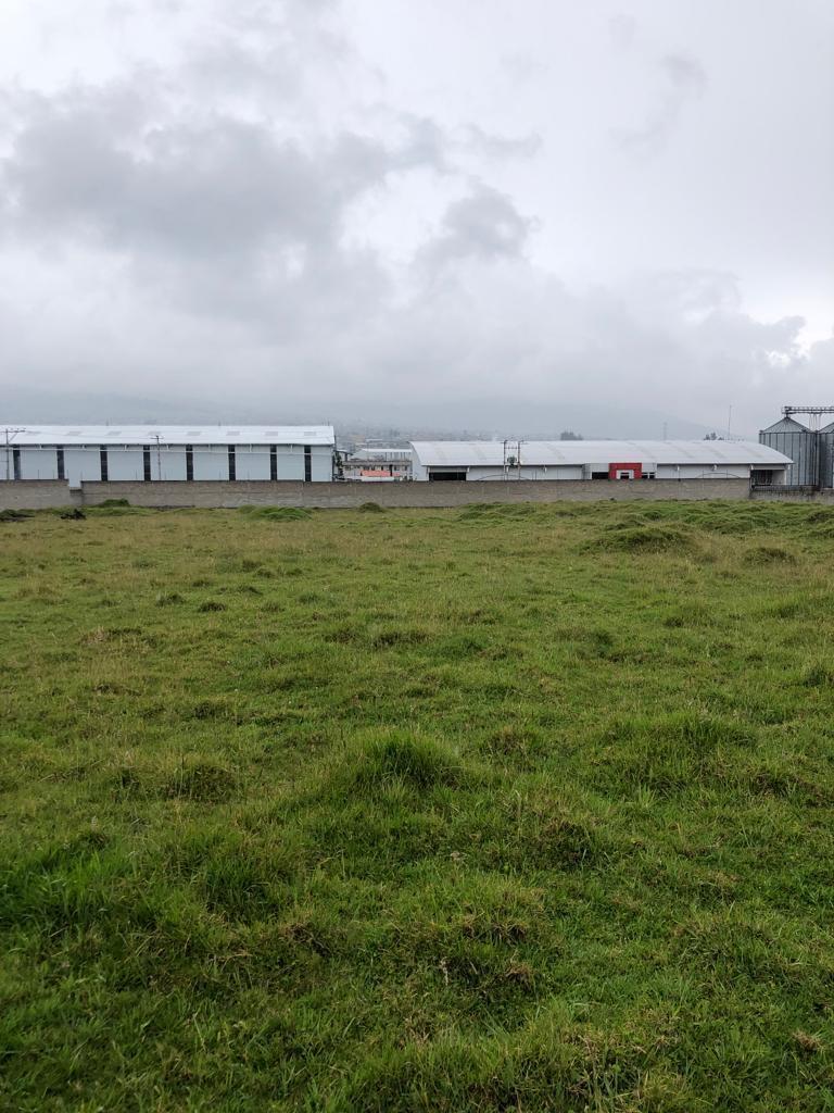 Vendo - Terreno Industrial - Sur de Quito — imagen 3