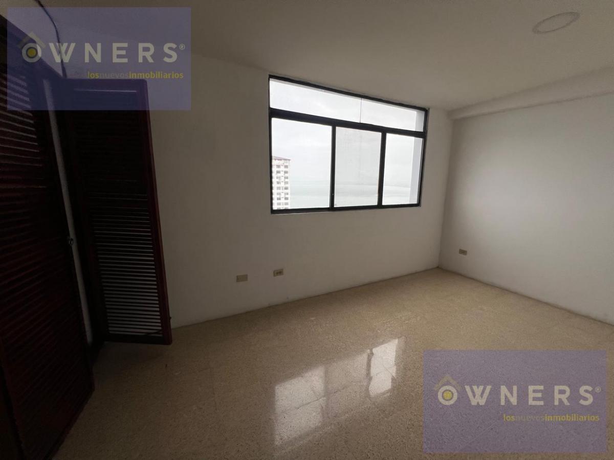 Venta Edificio Esquinero Comercial en Manta (Jlr), Manabí — imagen 4