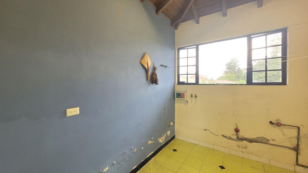 Casa de Venta en Urbanización San José del Valle, Los Chillos, 4 Dorm. — imagen 3