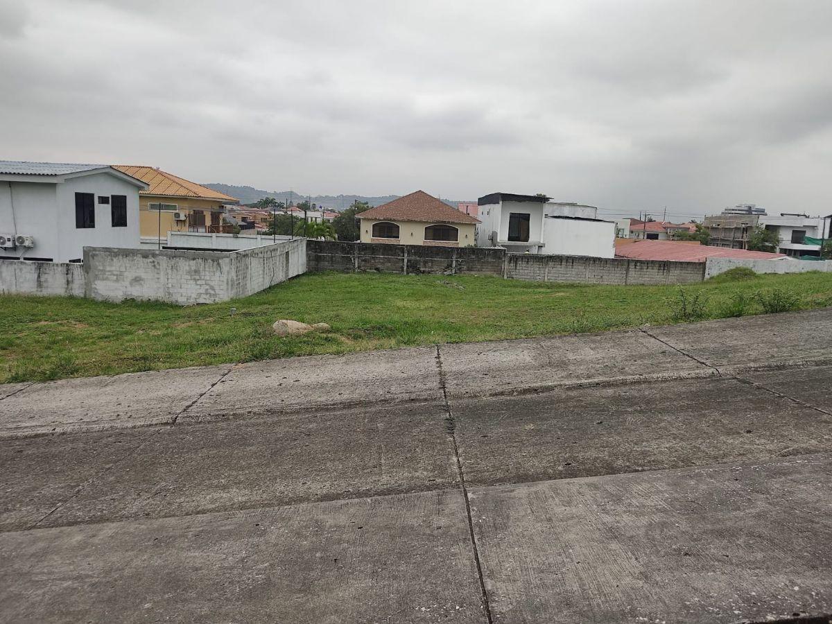 Terreno de 600 m² en Venta en El Norte de Guayaquil B. E, Guayas — imagen 3
