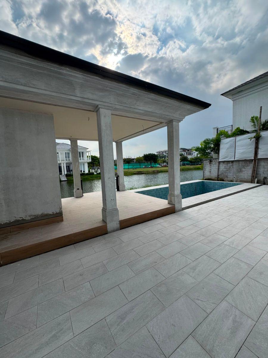 Casa de 510 m² con 4 Dorm. en Venta en Samborondón, Guayas — imagen 3
