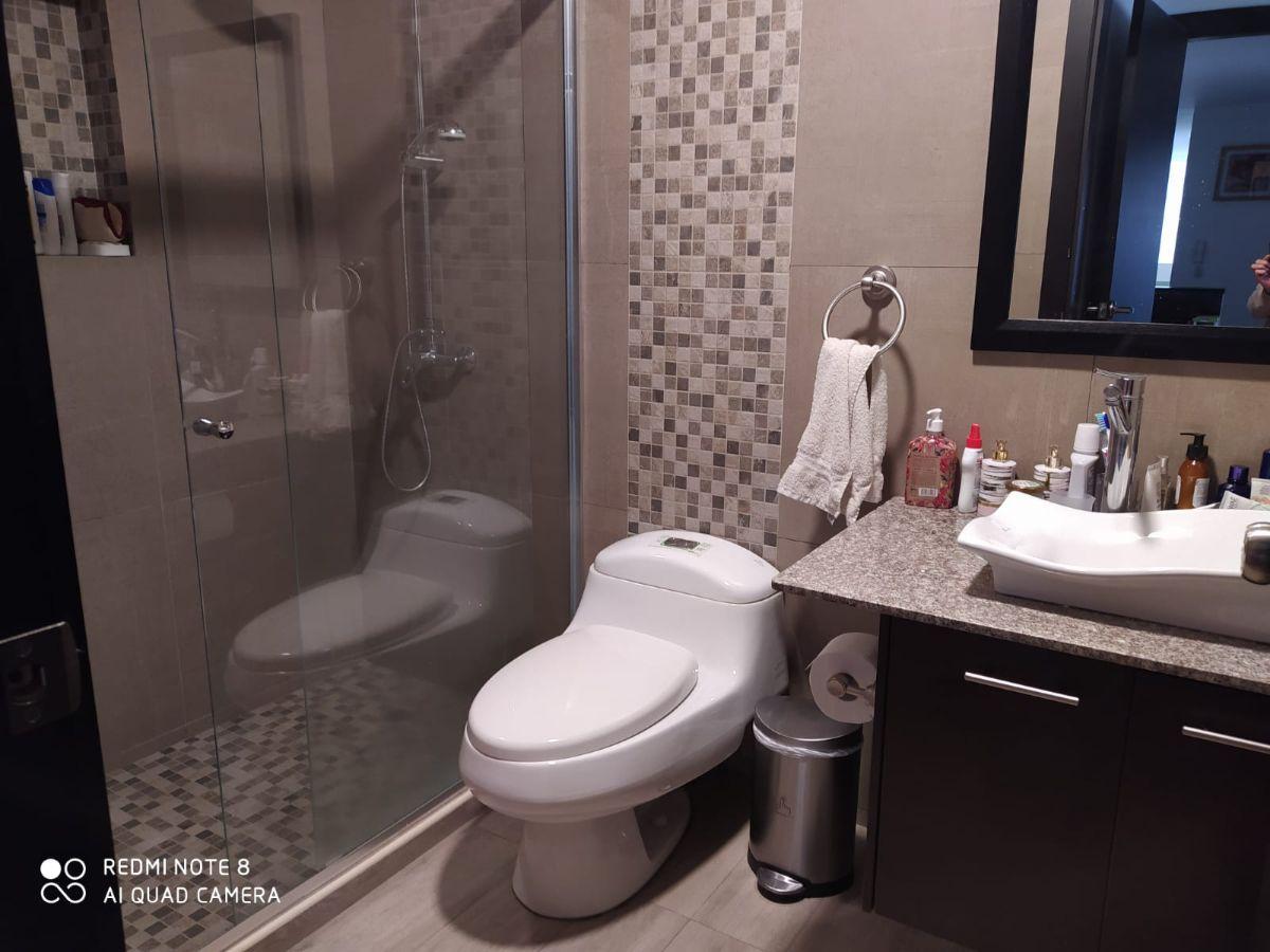 En Venta Departamento de 3 Dorm. con Balcon y Terraza. Linda Vista — imagen 3