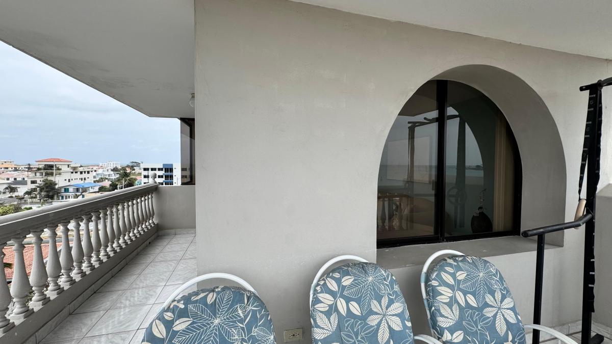 Departamento Frente Al Mar en Venta en Chipipe, Salinas — imagen 3