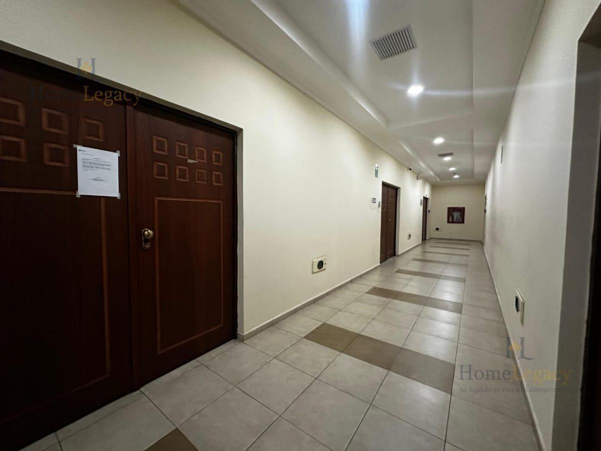 Venta de Oficina en Edificio El Torreón, Puerto Santa Ana Am, Guayas — imagen 3