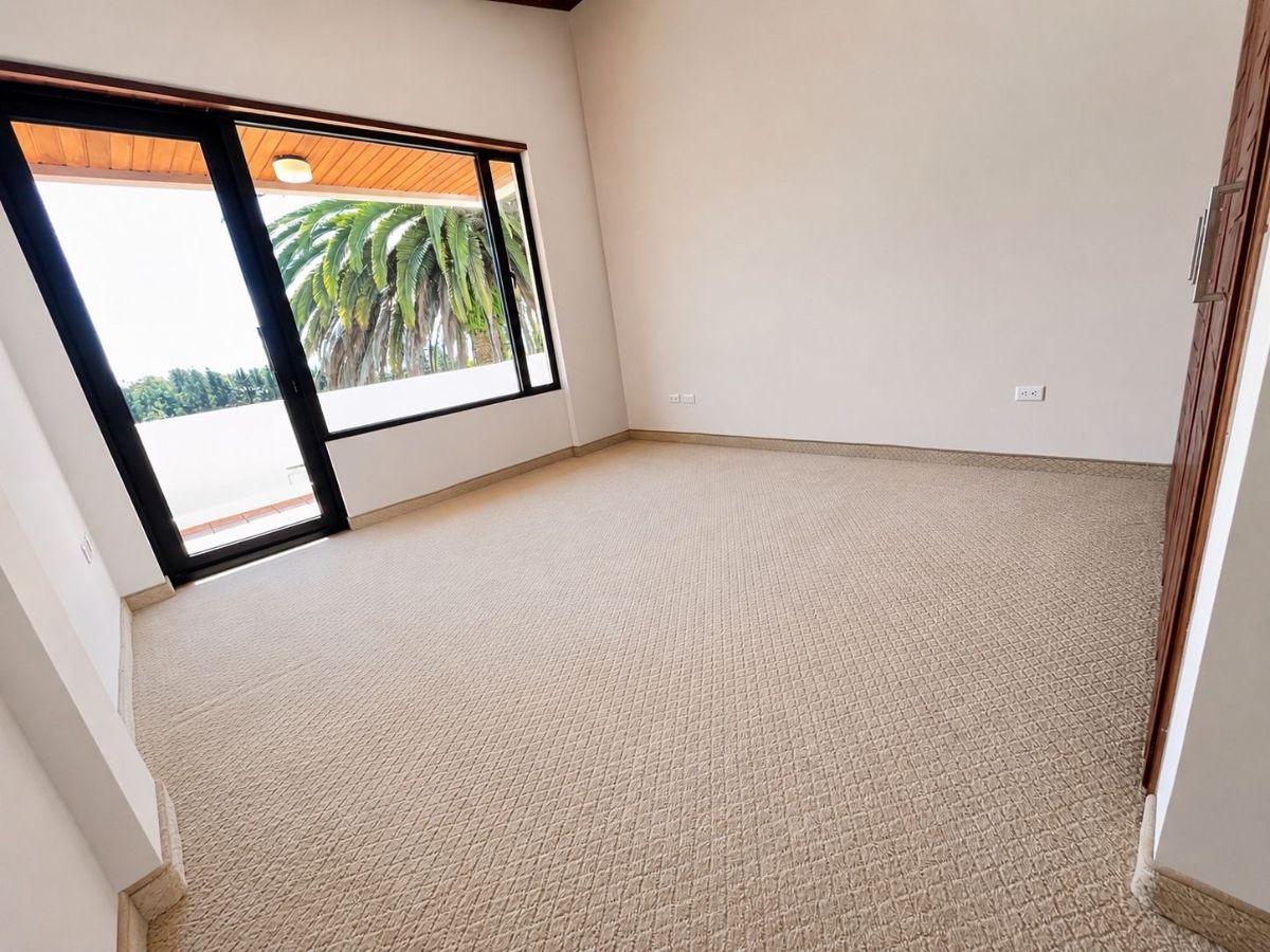 Casa de 720 m² con 3 Dorm. en Venta en Cumbayá — imagen 4