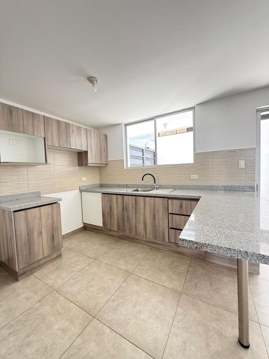 Venta Casa Tres Dorm. La Armenia Valle de Los Chillos — imagen 5