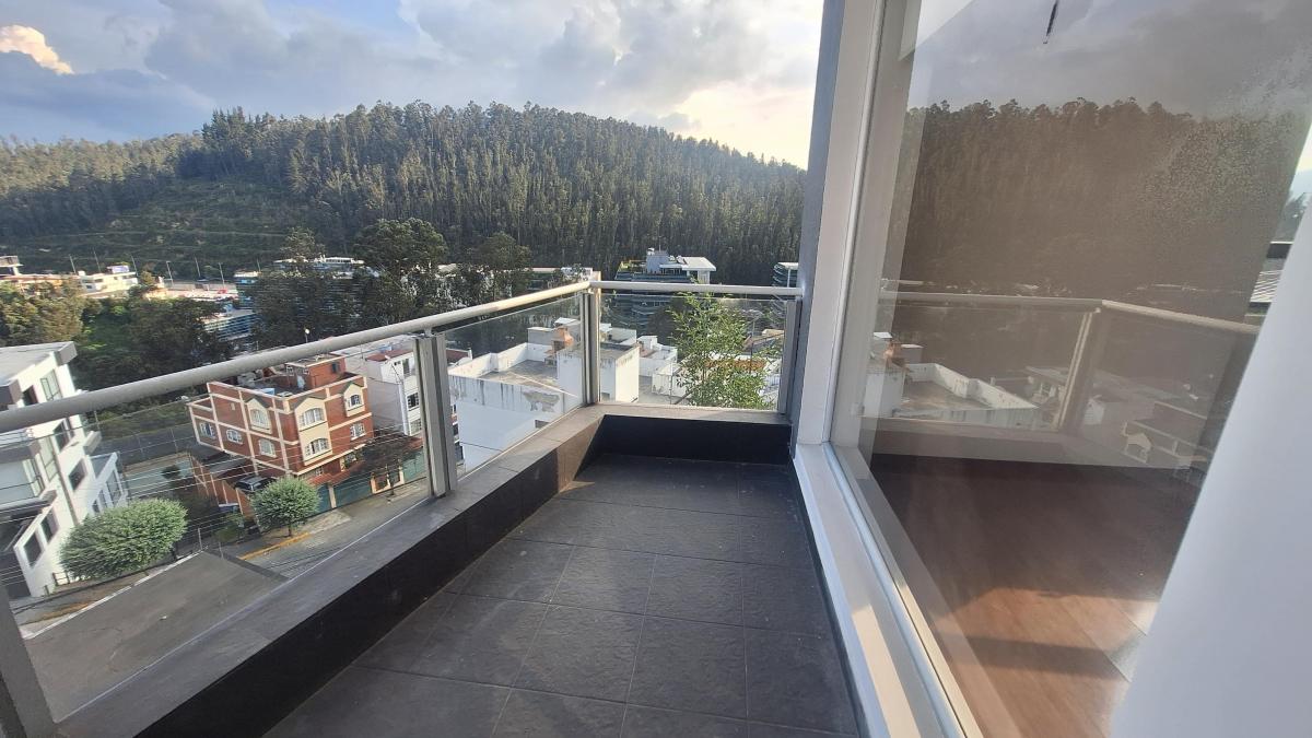Vendo Dpto 3 Dorm 3 Baños Mas Balcon Bromelias 2 Parqueaderos — imagen 4