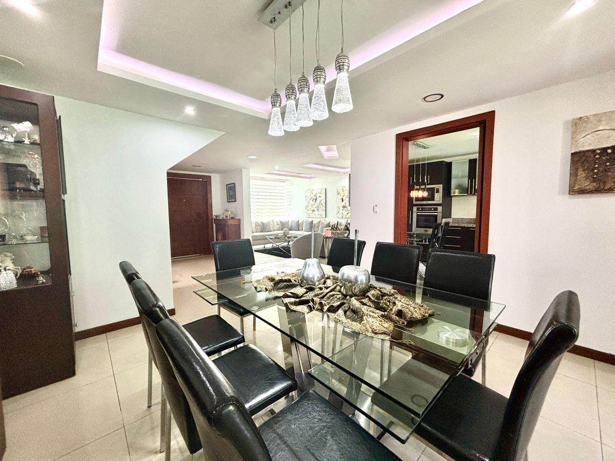 Linda Casa en Venta Sector La Primavera II - Cumbayá — imagen 4