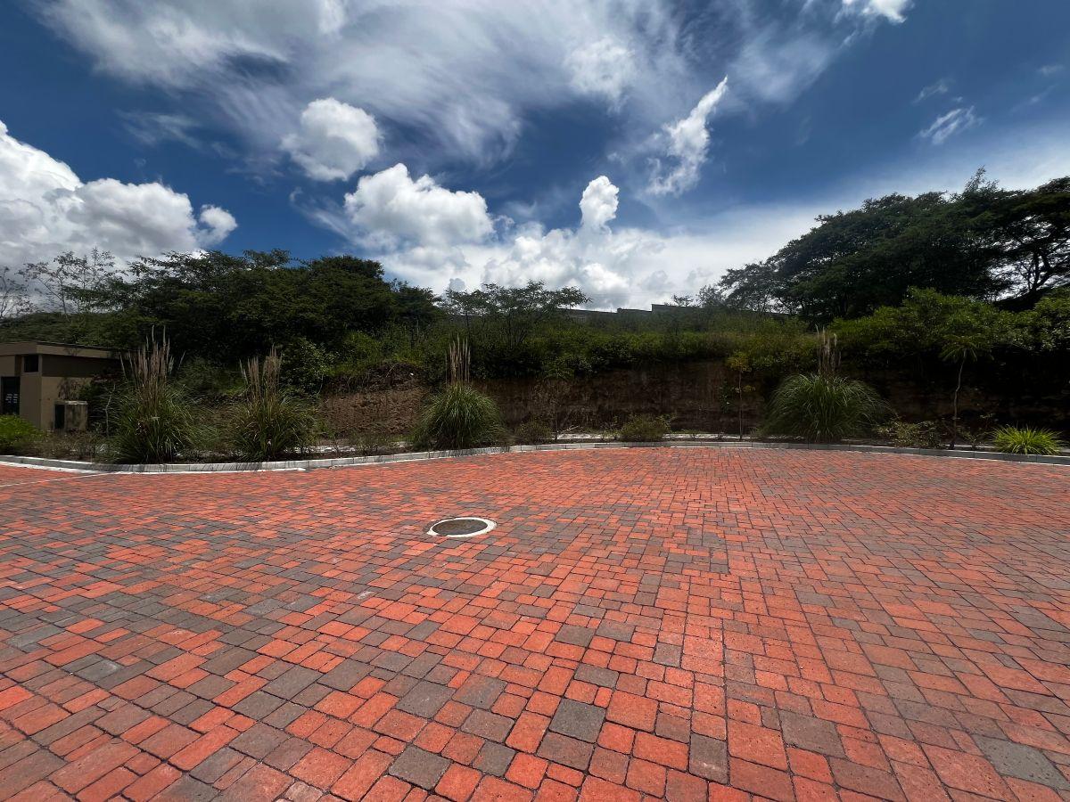 Venta, Terreno de 1000 m² en Tumbaco Excelente Urbanización — imagen 4