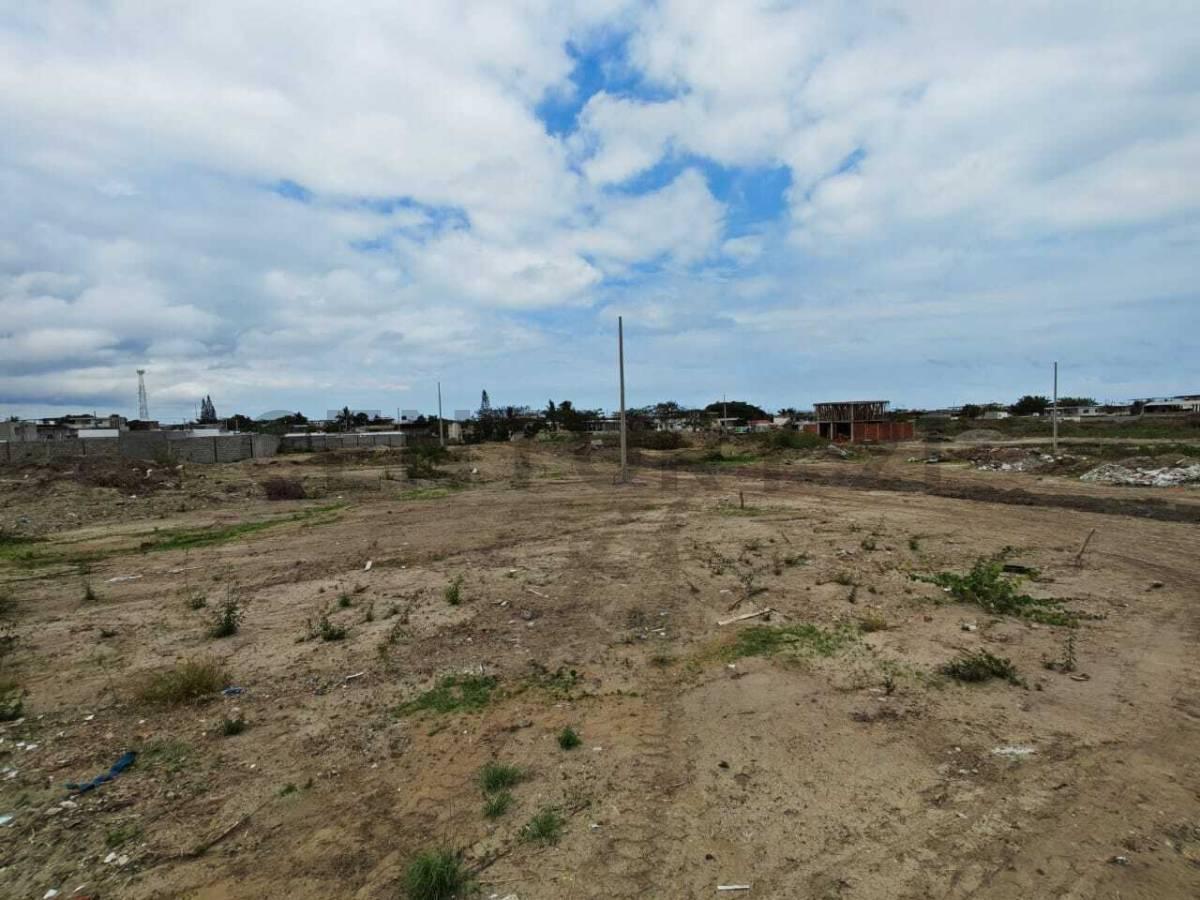 Terreno en Venta de 150 m² en Las Orquídeas – Manta, Manabí — imagen 3