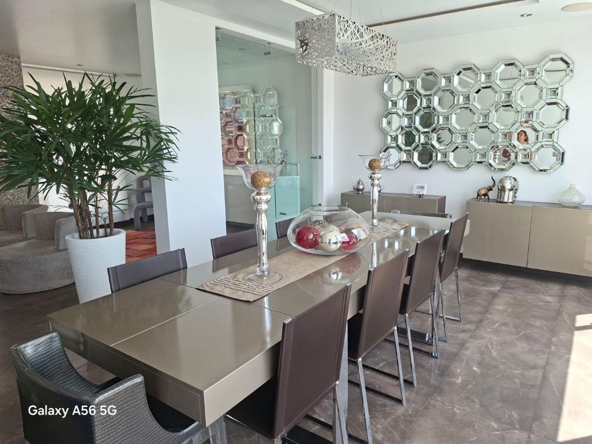 Moderna Casa con 400 m² y 5 Dorm. en Venta en El Corazón de Cumbayá — imagen 3