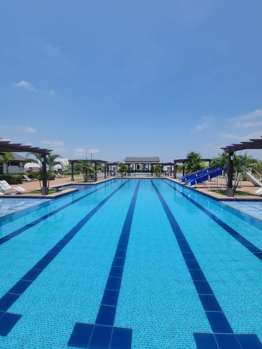 En Venta Exclusivo Terreno Esquinero con Vista Al Río en Isla Celeste Babor Samborondón | $390/m², Guayas — imagen 3
