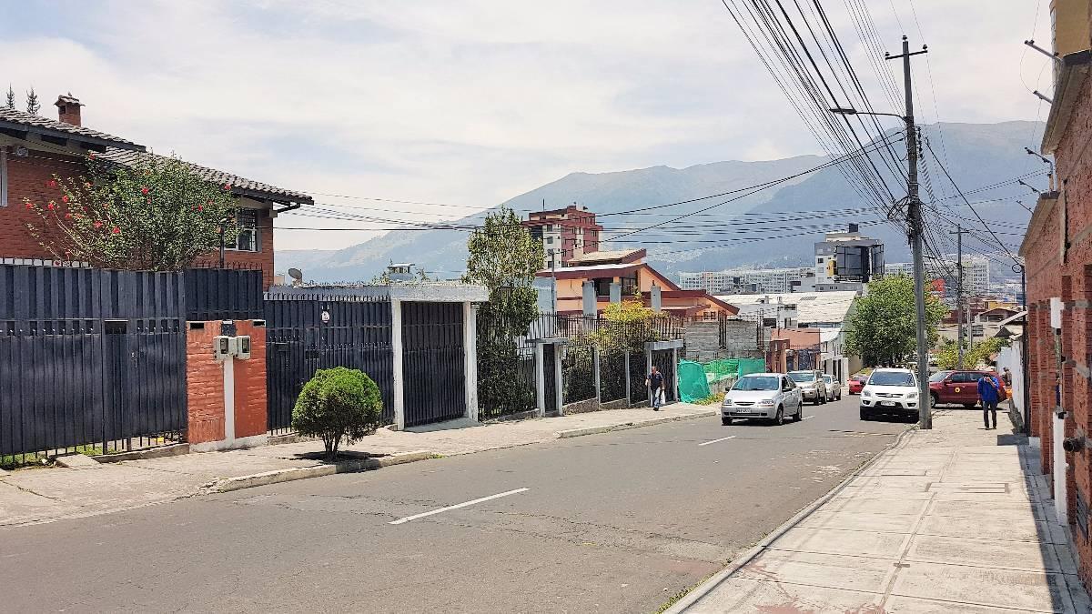 Venta Terreno Batán – 354 m², 4 Pisos, Uso Múltiple | Junto C. C. Olímpico — imagen 9
