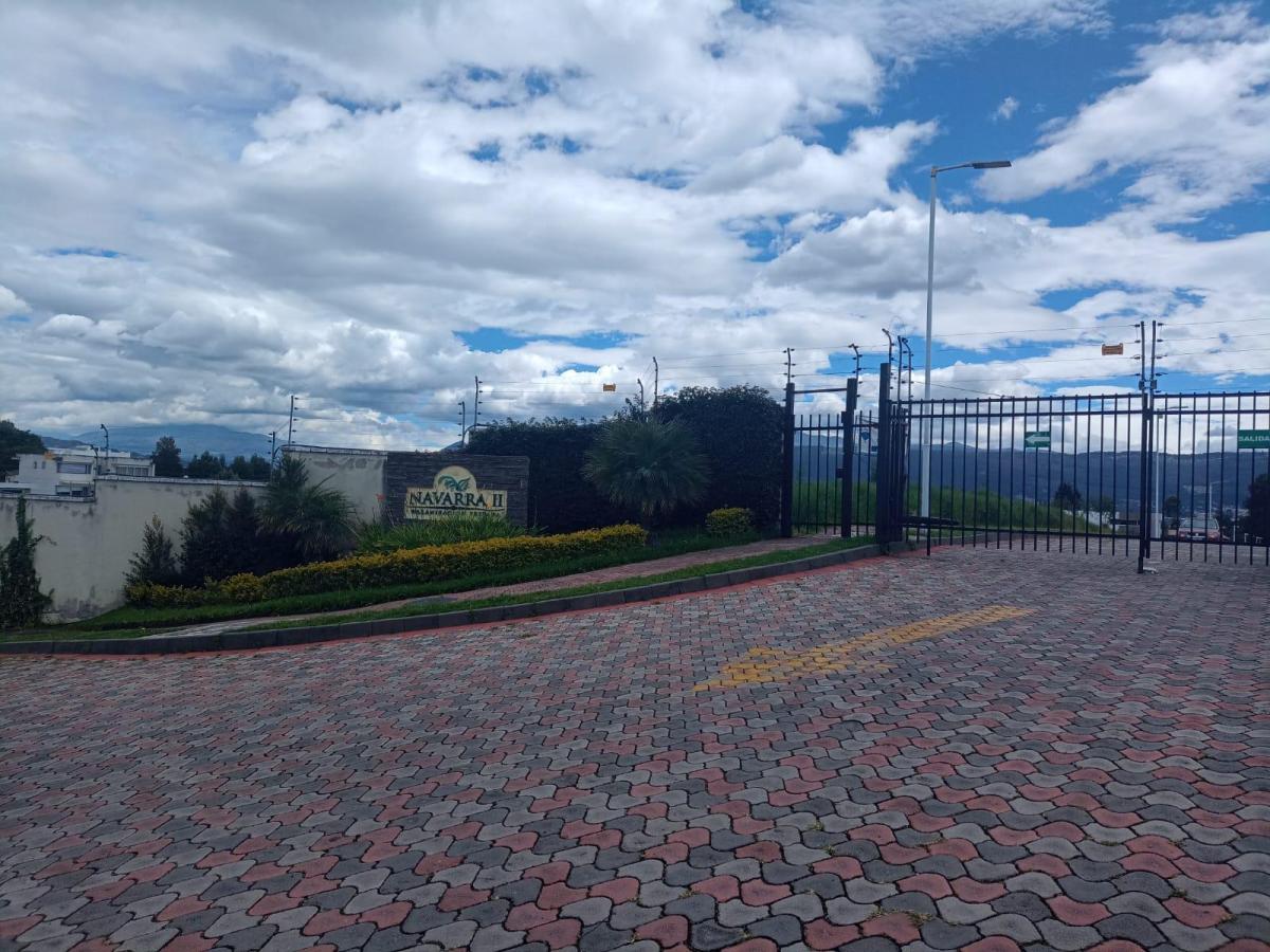 Vendo Terreno Plano 927,31 m² - $111.900 Urb. Navarra II Sector El Colibrí - Valle de Los Chillos — imagen 3