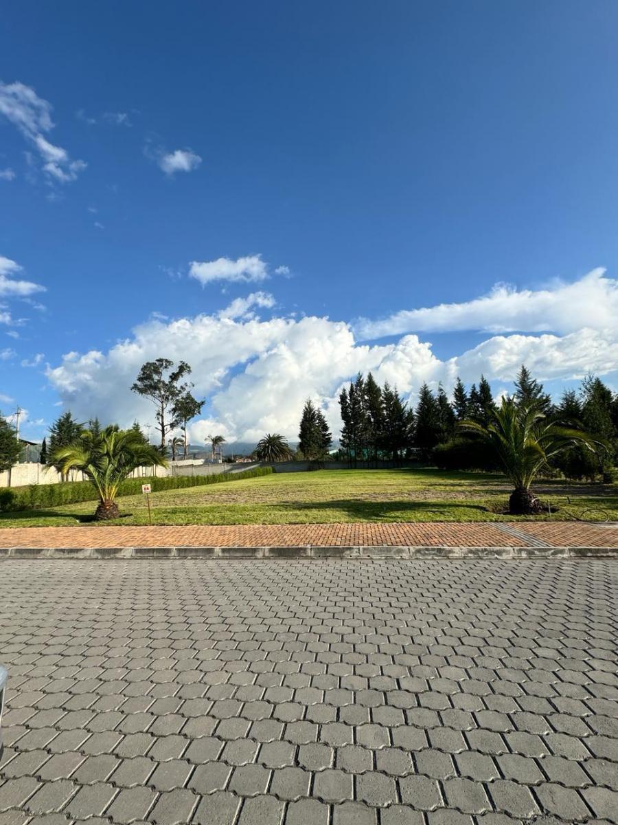 Puembo Vendo Lote Dentro de Urbanización Sector Nuevo Colegio Americano — imagen 4