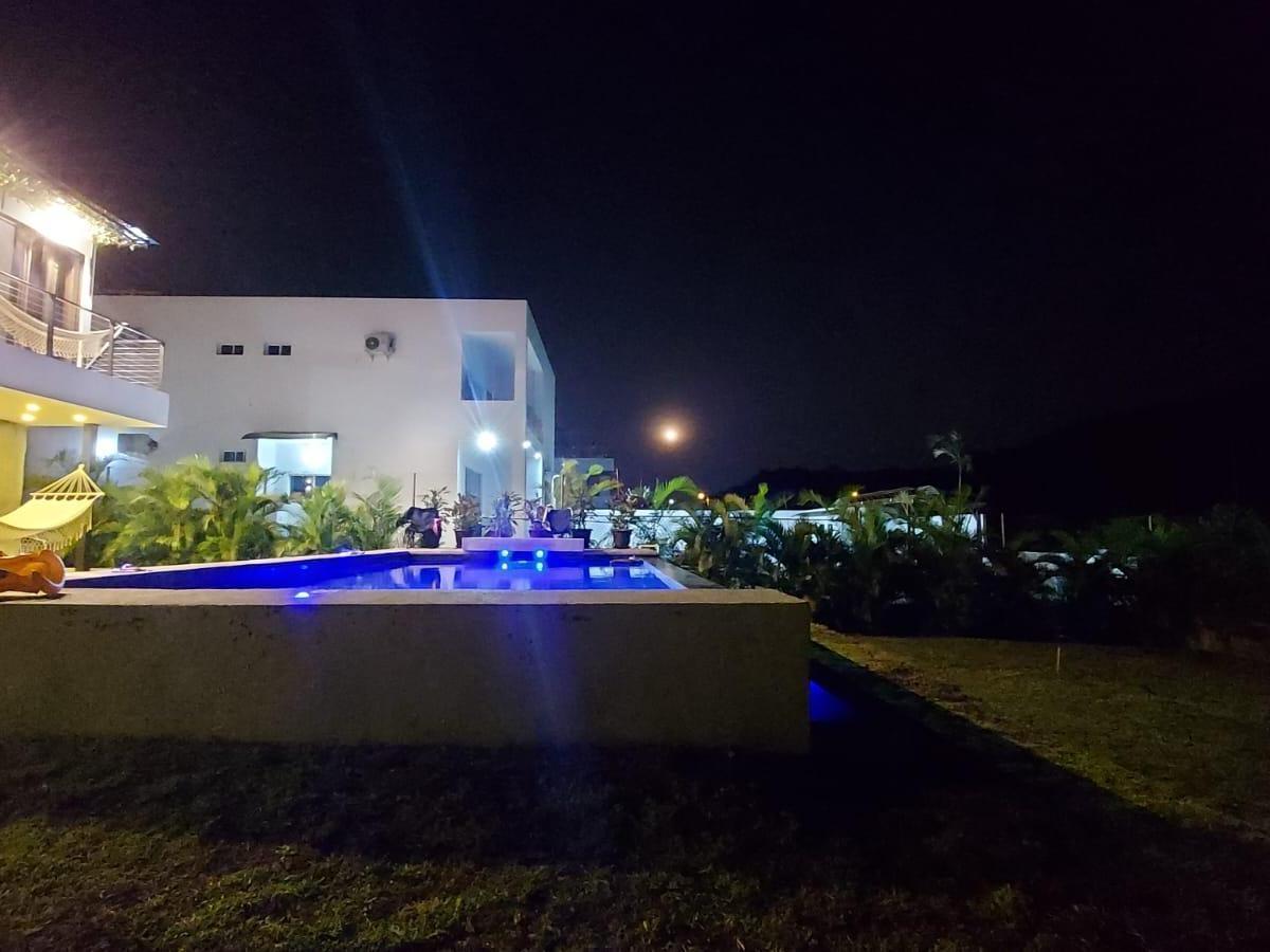 Casa con Piscina en Venta, Playas Villamil, Guayas — imagen 5